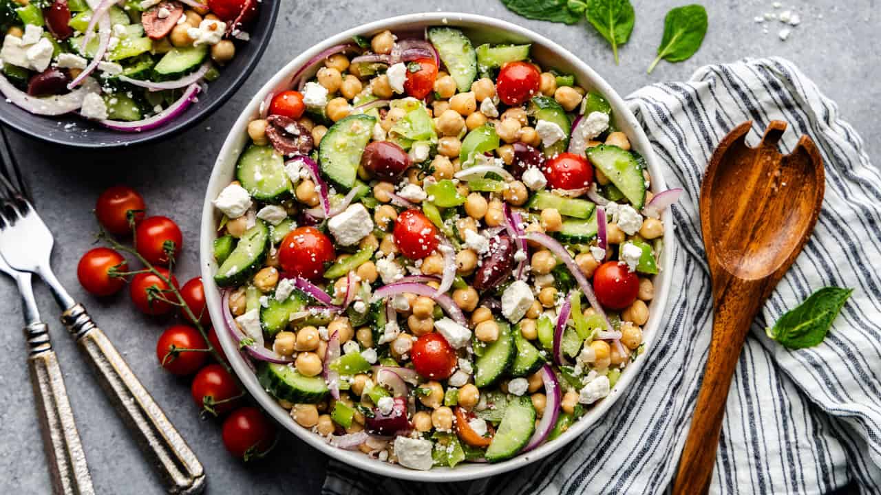 Whip Up Mediterranean Chickpea Salad in 15 Minutes for Meal Prep